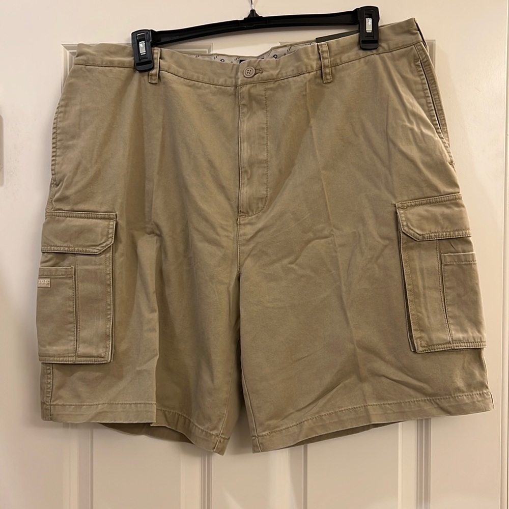 Izod Mens cargo shorts